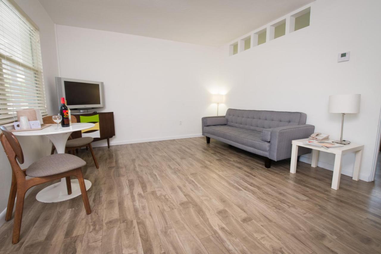 Regency Inn & Suites Sarasota Ngoại thất bức ảnh