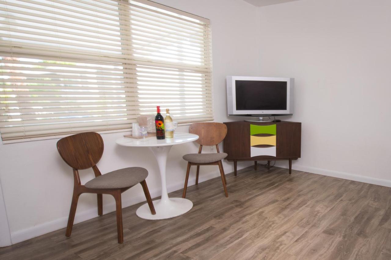 Regency Inn & Suites Sarasota Ngoại thất bức ảnh
